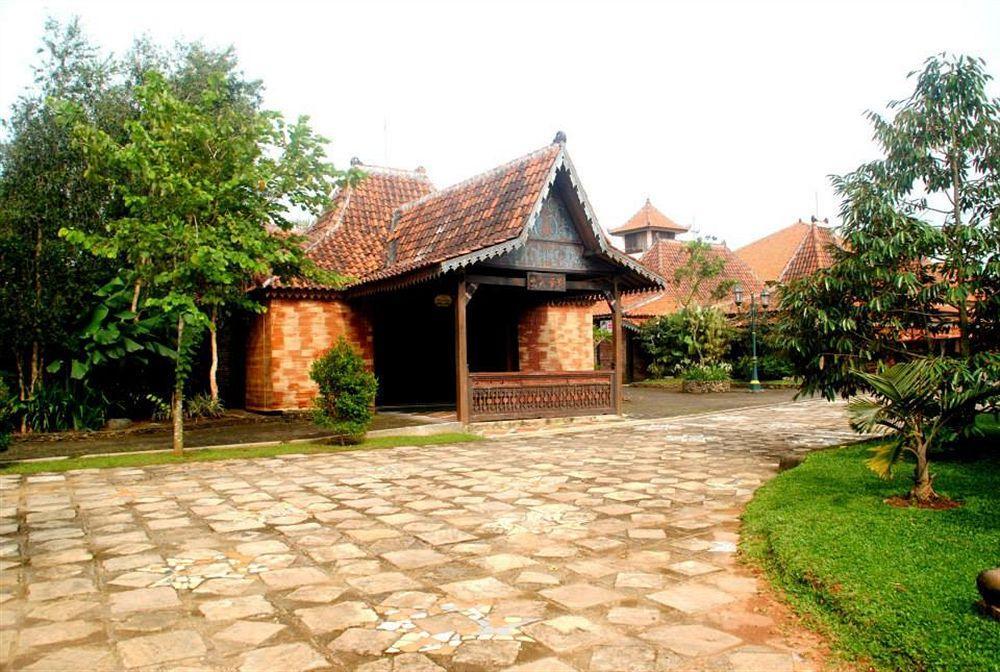 Melva Balemong Hotel Ungaran Buitenkant foto