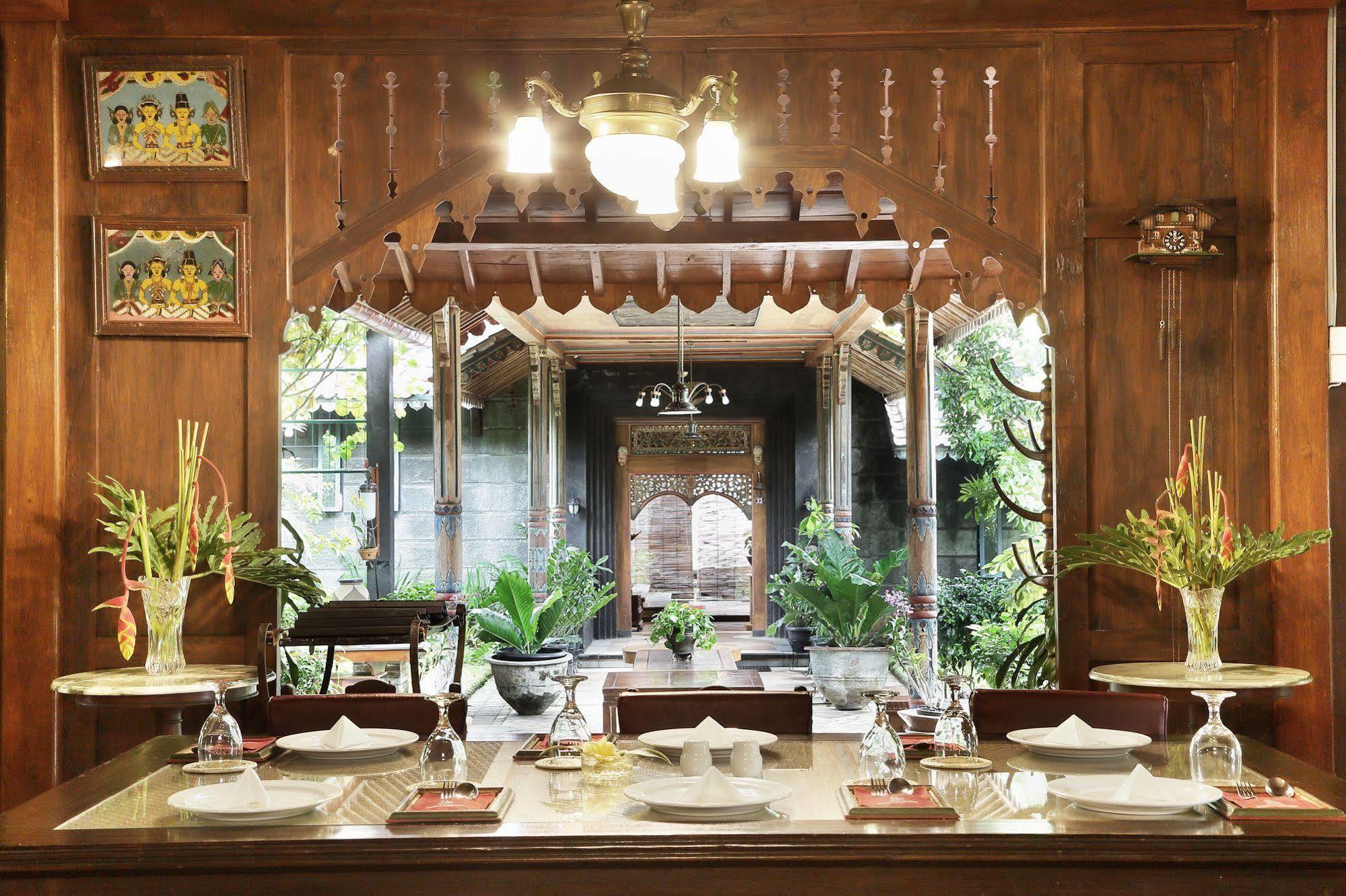 Melva Balemong Hotel Ungaran Buitenkant foto