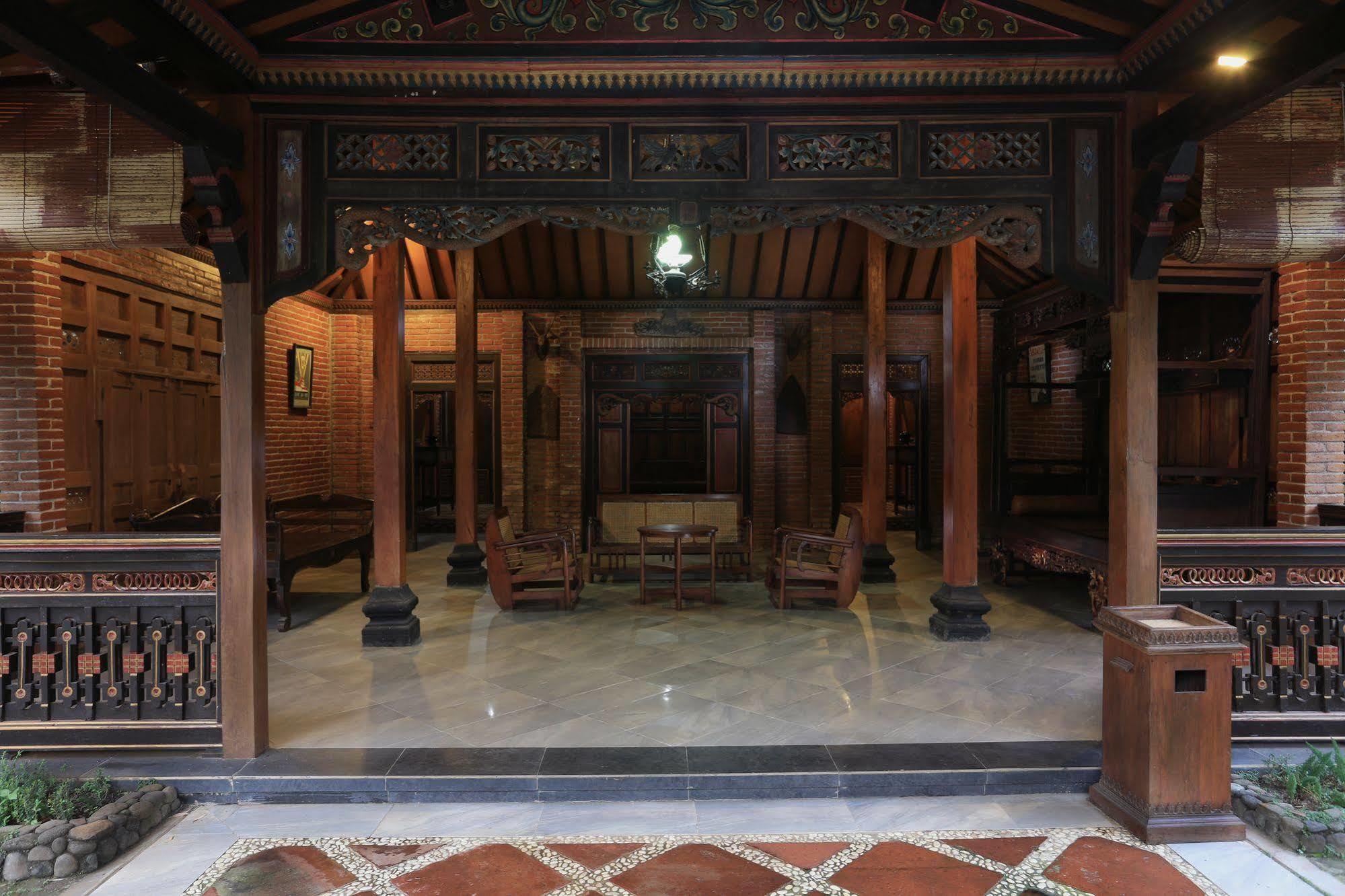 Melva Balemong Hotel Ungaran Buitenkant foto