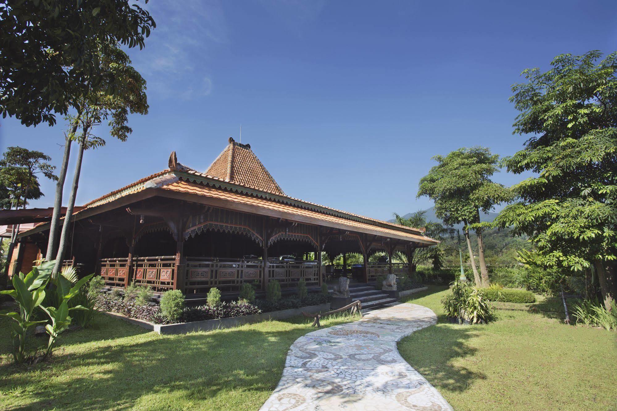 Melva Balemong Hotel Ungaran Buitenkant foto